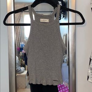 super cute grey tank!